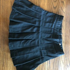 black brandy melville skirt